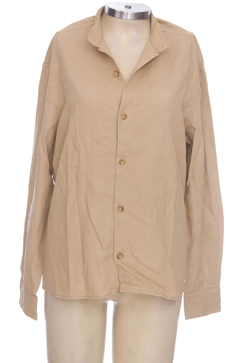 BLUSA COLOR BEIGE  CLOSEANDO