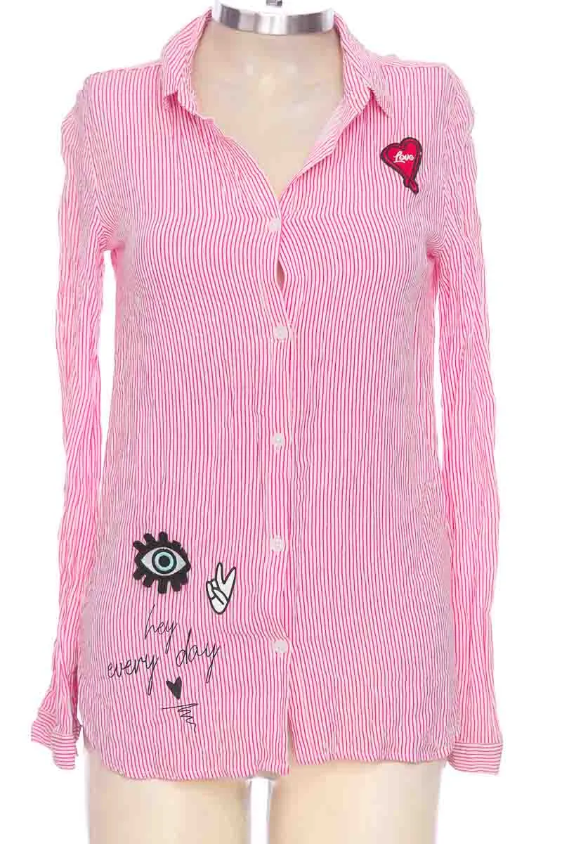 BLUSA COLOR ROJO  CLOSEANDO