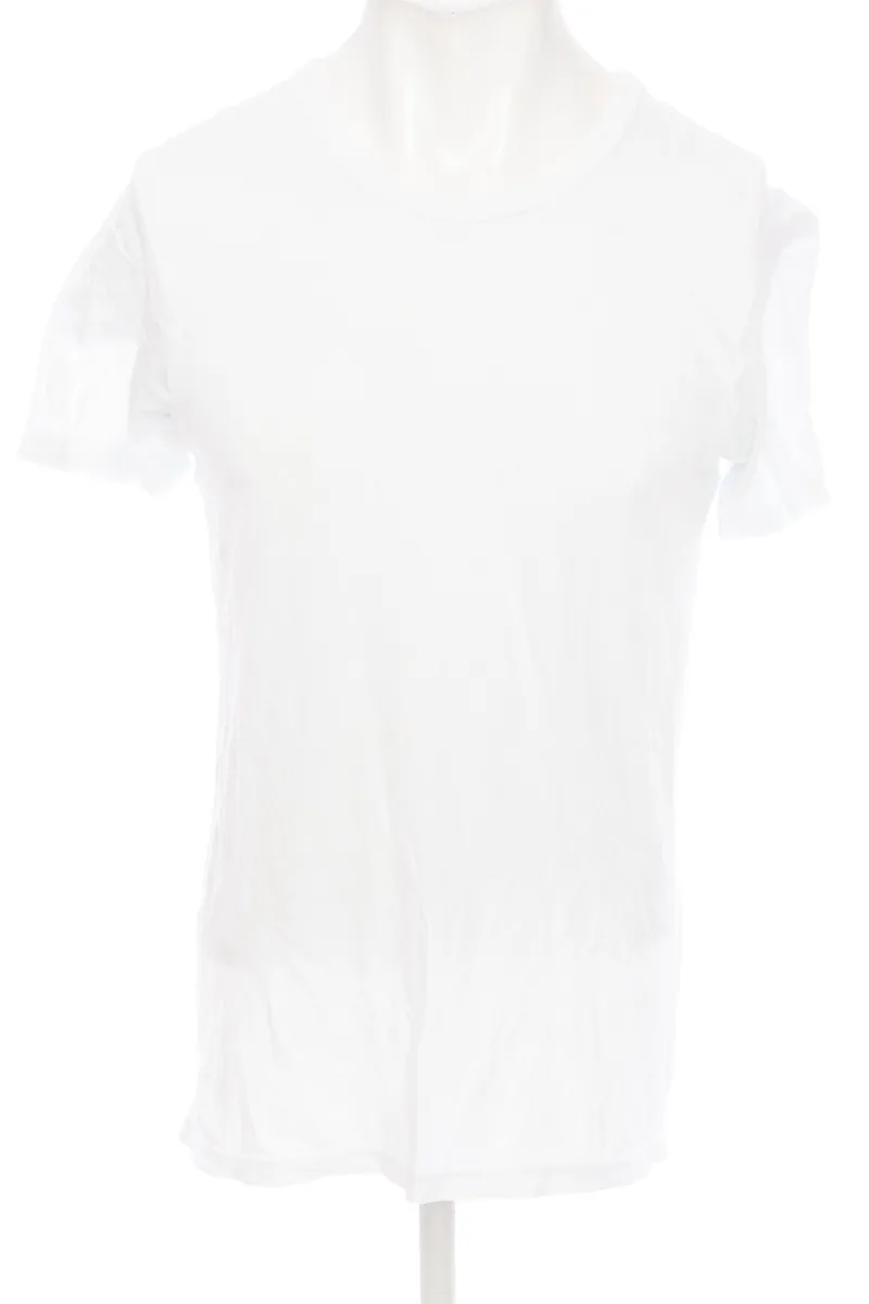 CAMISETA COLOR BLANCO  CLOSEANDO