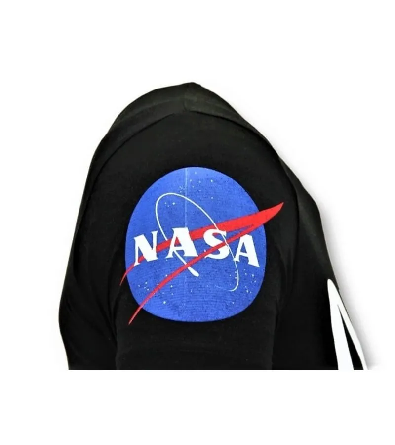 CAMISETA DE HOMBRE  NASA AMERICAN  NEGRO