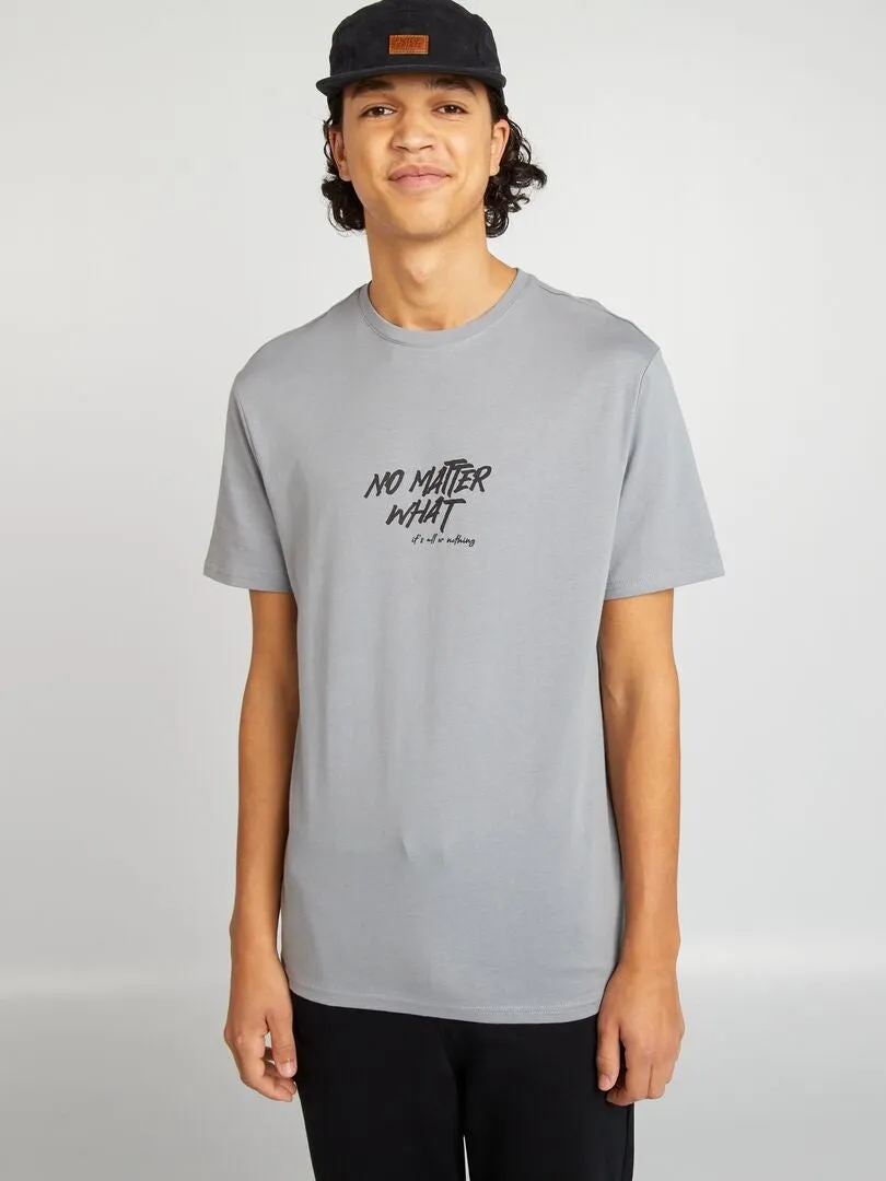 CAMISETA DE MANGA CORTA CON INSCRIPCIONES  GRIS