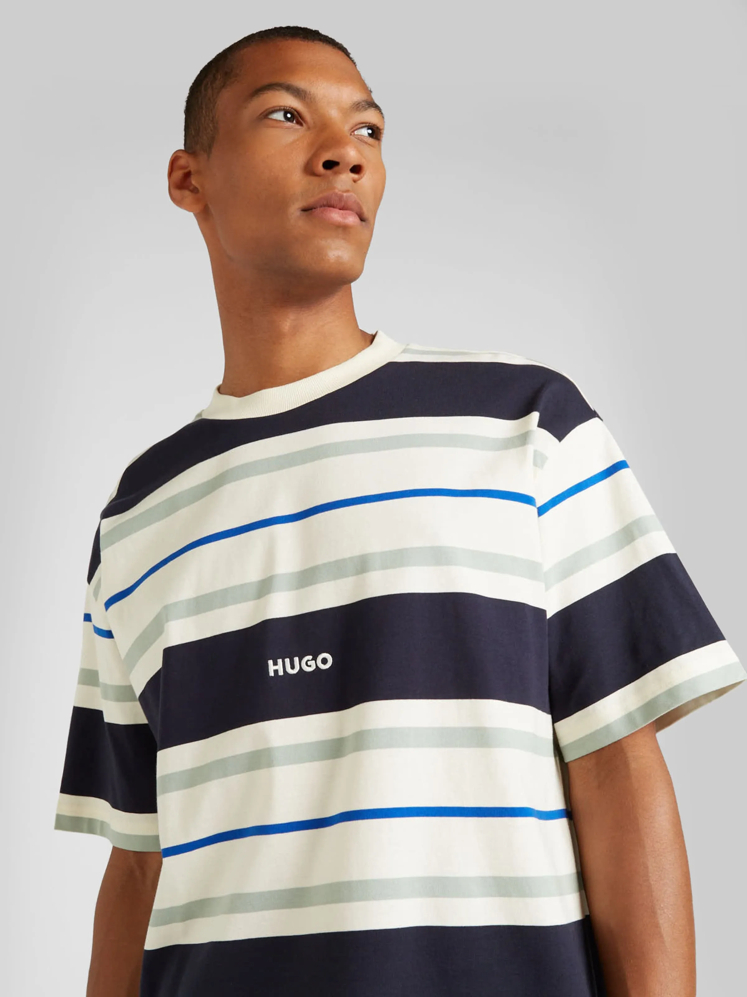 Camiseta 'Nariles' HUGO en Azul, Marino, Blanco
