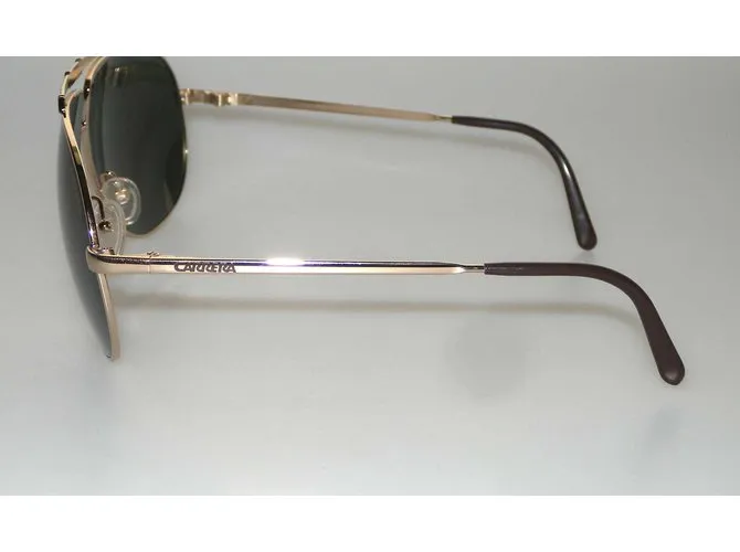 Carrera Aviador Dorado 