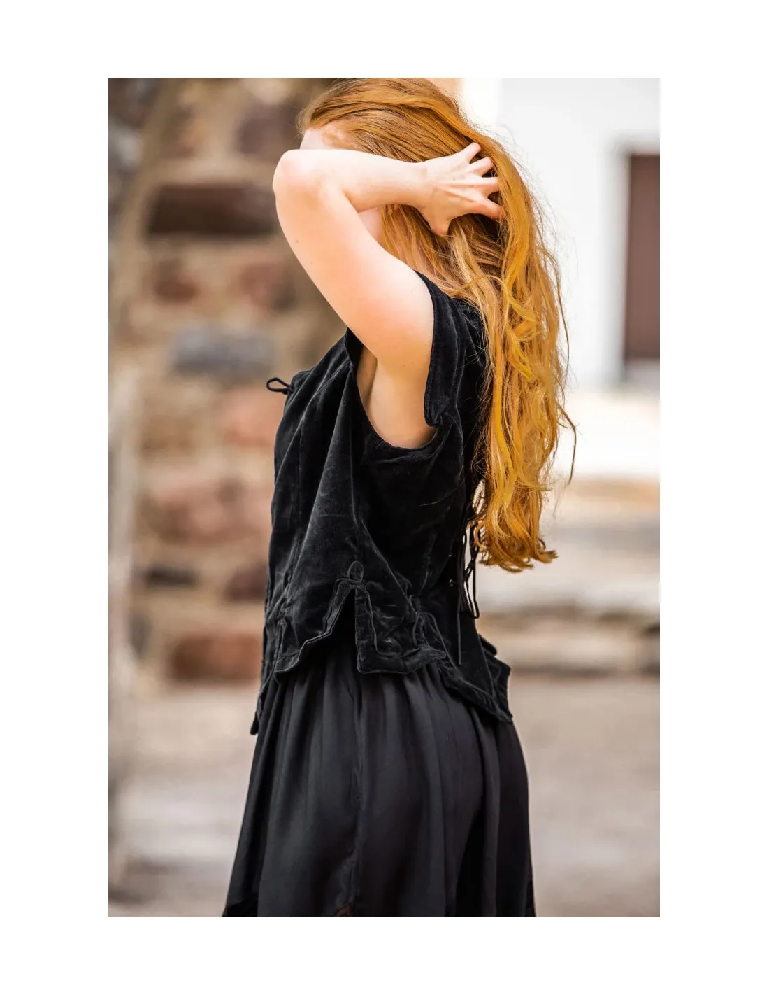 Chaleco medieval modelo Adrienne, negro