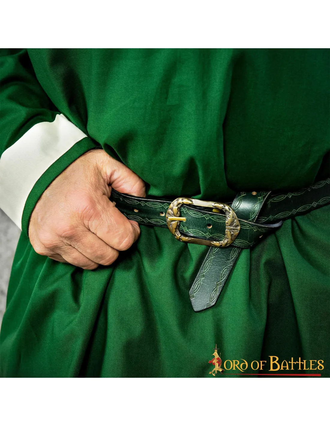 Cinturón medieval verde diseño repujado