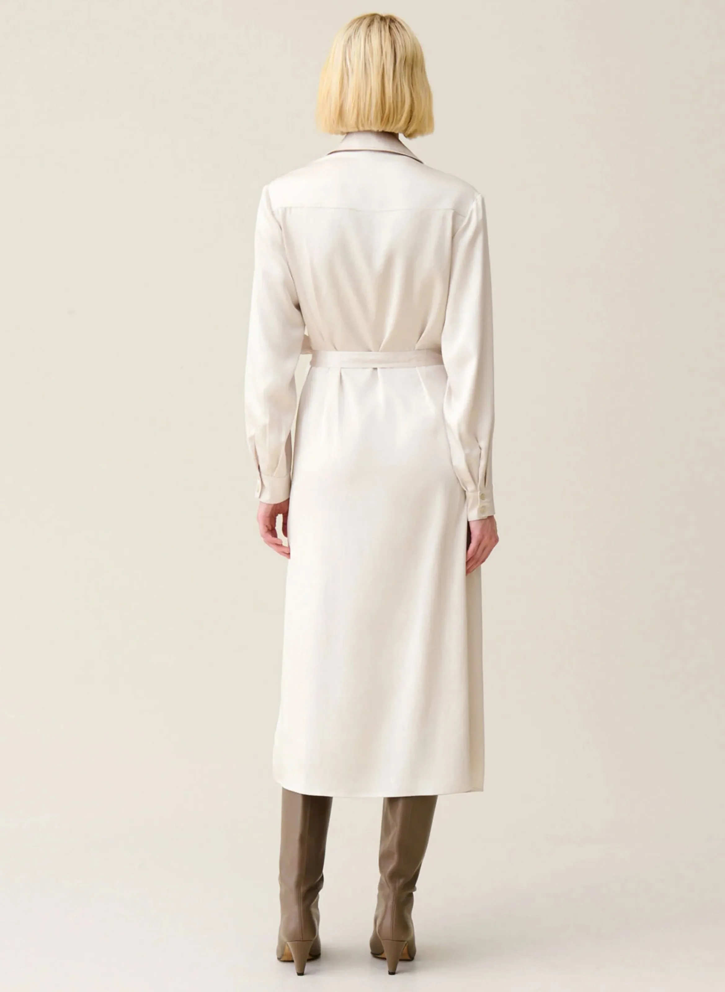 CLAUDIE PIERLOT Vestido midi cruzado efecto satinado en beige