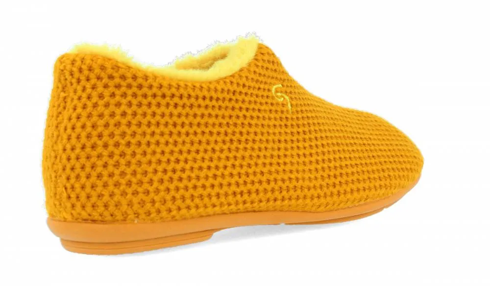 GARZóN  ZAPATILLA DE CASA CERRADA ETNA AMARILLO