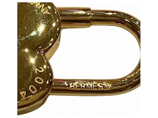 Hermès Cadenas Dorado 