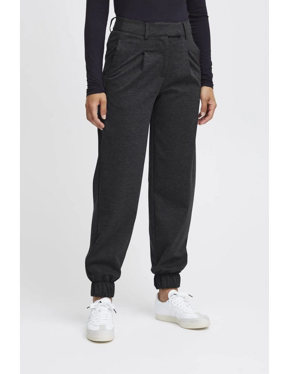 PANTALÓN LARGO ESTILO CARGO ICHI SIMONSE