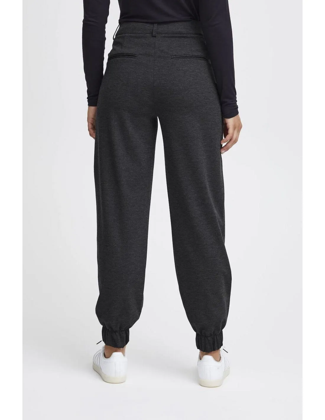 PANTALÓN LARGO ESTILO CARGO ICHI SIMONSE