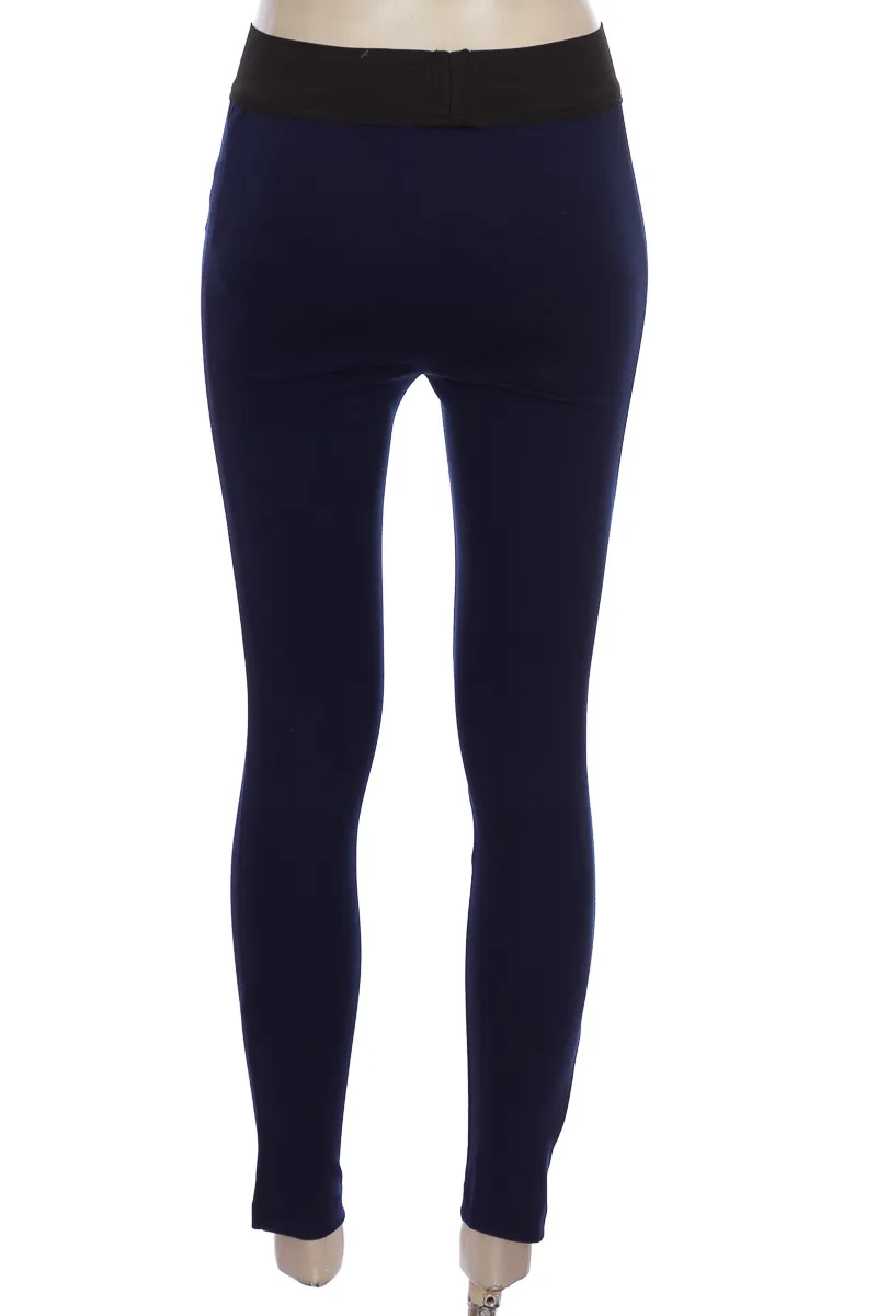 PANTALóN COLOR AZUL  CLOSEANDO