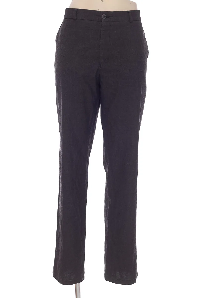 PANTALóN COLOR GRIS  CLOSEANDO