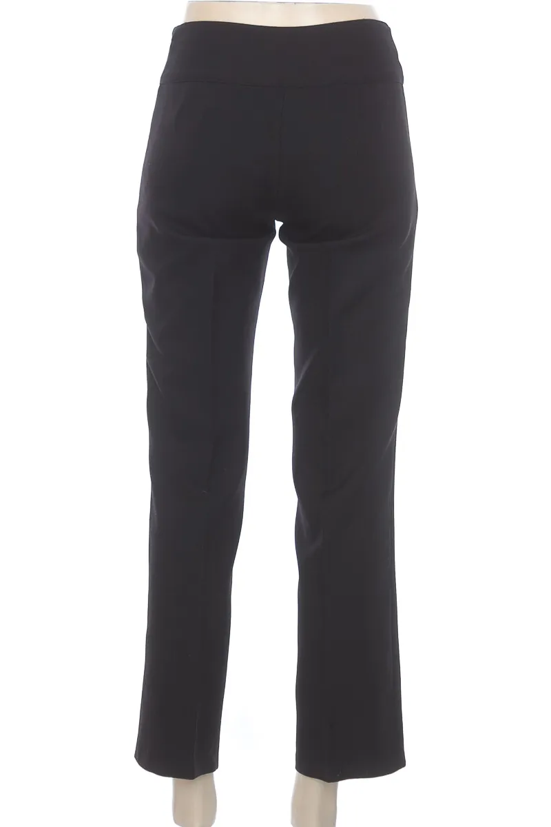 PANTALóN COLOR NEGRO  CLOSEANDO