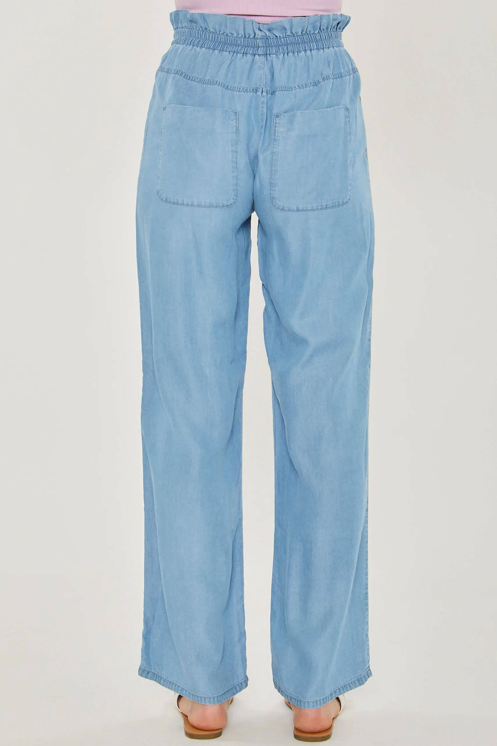 Pantalón con elástico en la cintura y 4 bolsillos