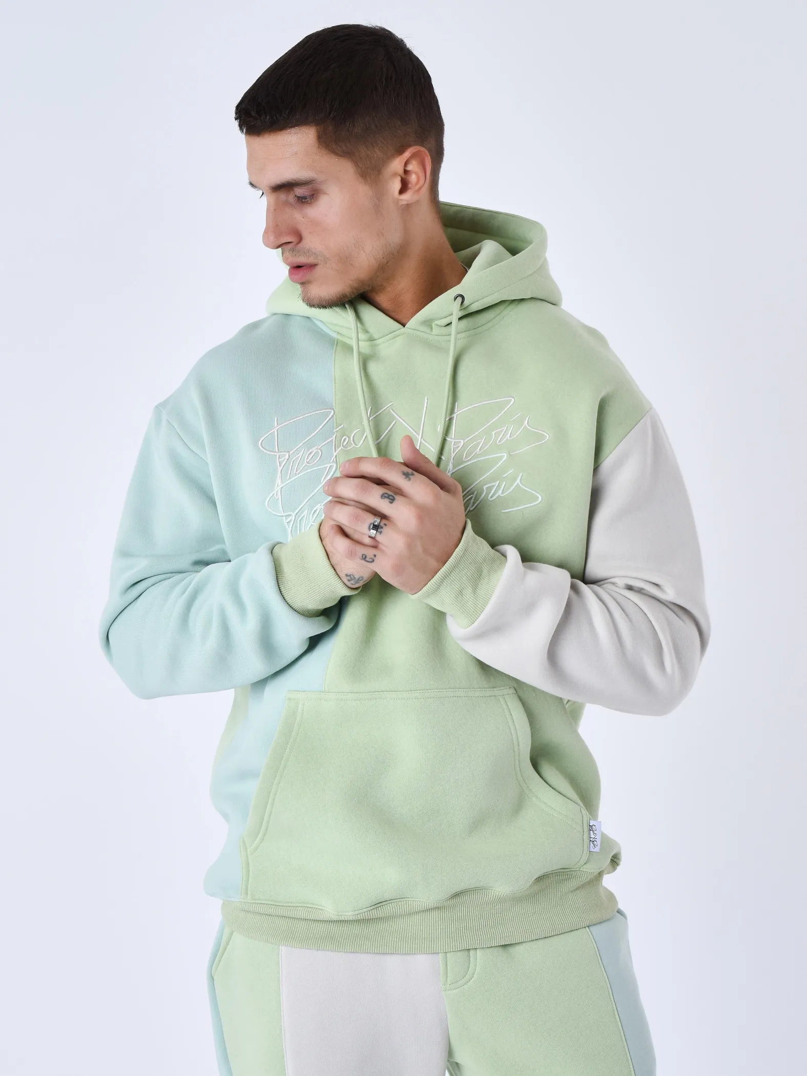 Sudadera tricolor
