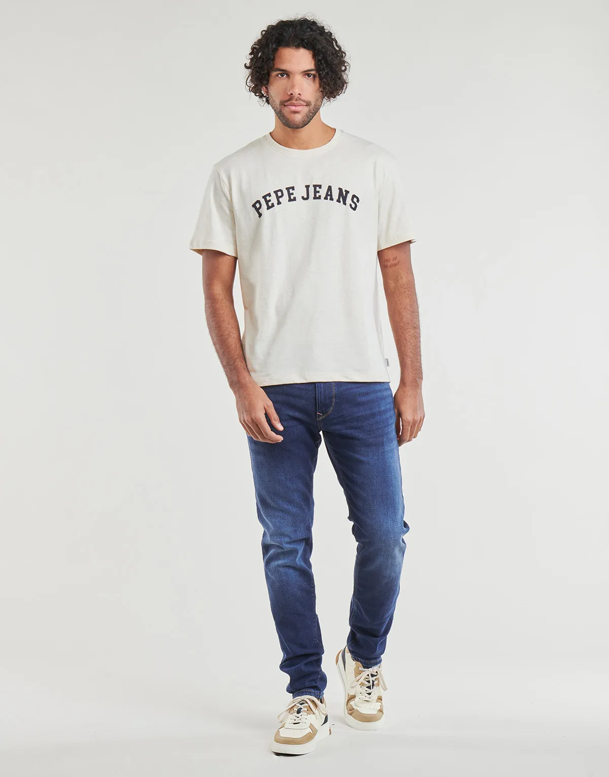 TAPERED JEANS
