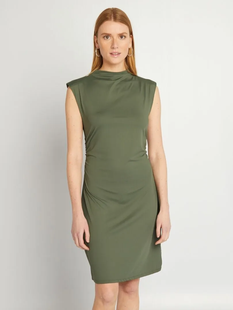 VESTIDO CORTO DRAPEADO EN LA PARTE DELANTERA  VERDE