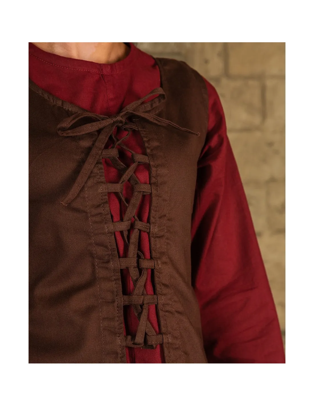 Vestido medieval marrón modelo Leandra