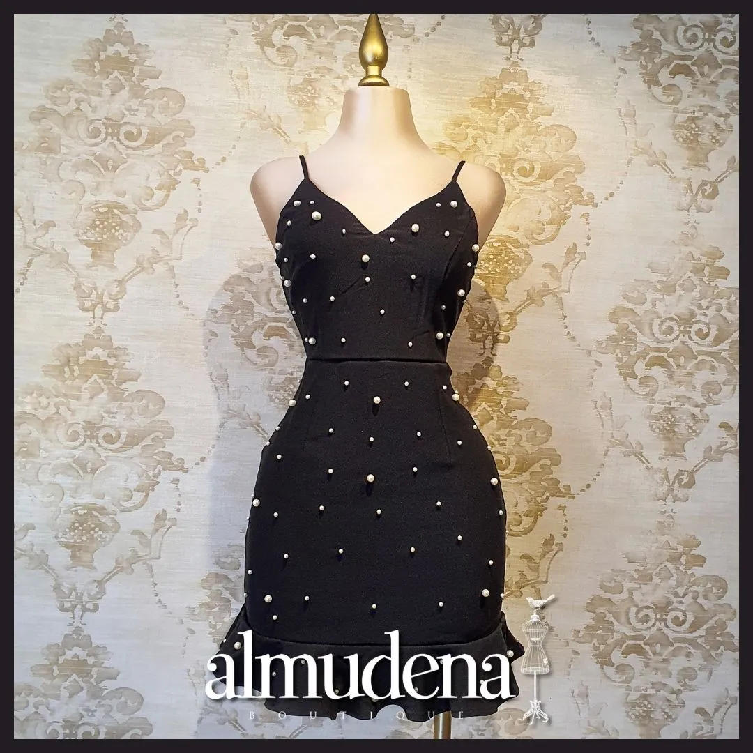 Vestido Negro Corto Tirantes Con Perlas