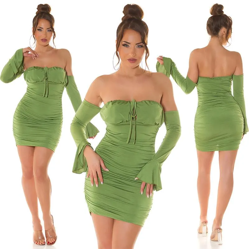 Vestido verde Bandeau con copas 