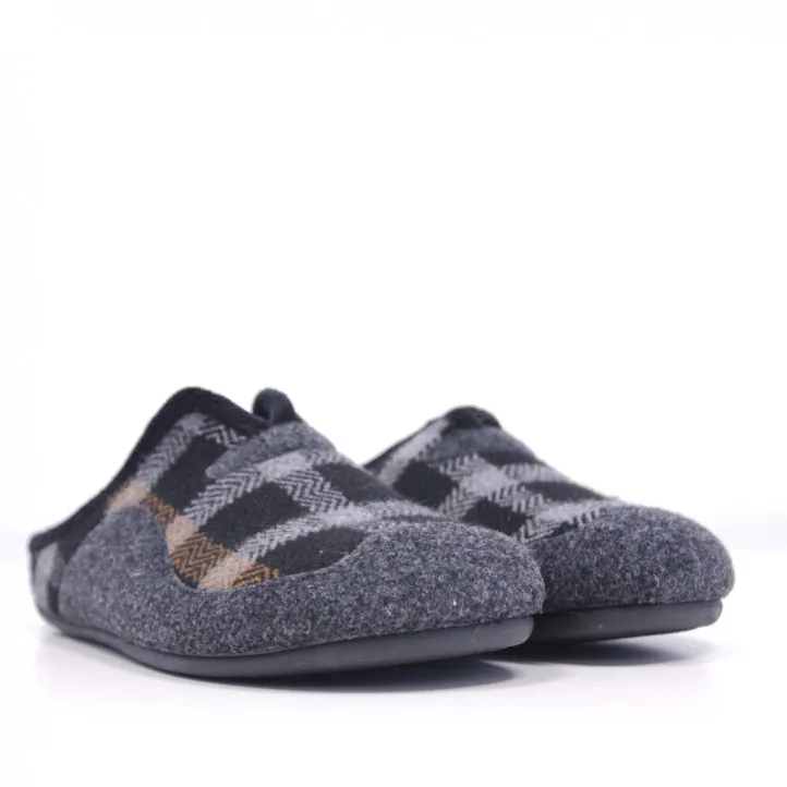 Zapatillas casa grises oscuras a cuadros