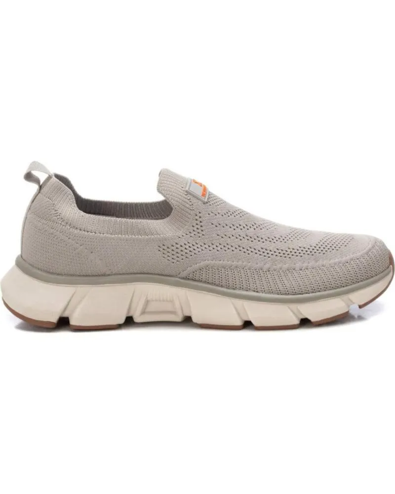 Zapatillas deporte XTI  de Hombre ZAPATILLAS SLIP ON PARA HOMBRE  TAUPE