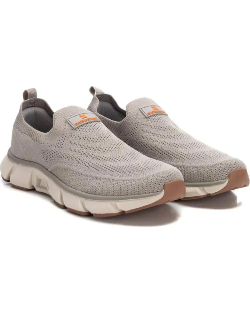 Zapatillas deporte XTI  de Hombre ZAPATILLAS SLIP ON PARA HOMBRE  TAUPE