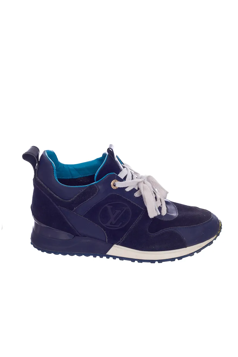ZAPATOS COLOR AZUL  CLOSEANDO