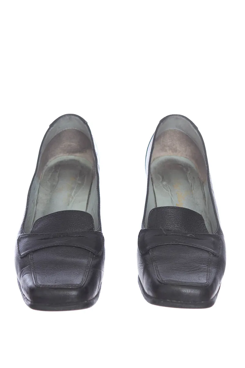 ZAPATOS COLOR NEGRO  CLOSEANDO