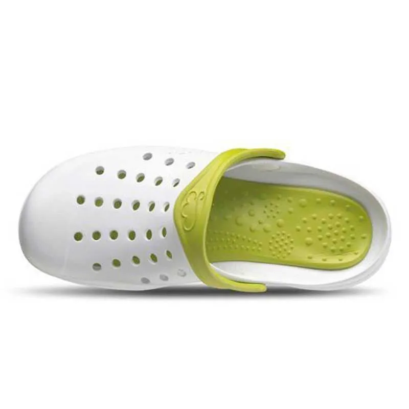 ZUECO KINETIC BLANCO CON DETALLES PISTACHO  FELIZ CAMINAR